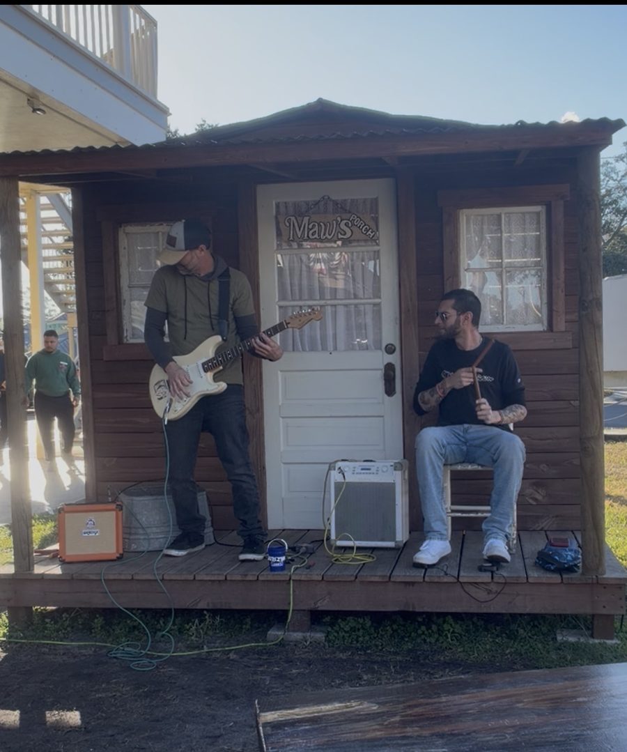 I Drive live at Maw's Porch